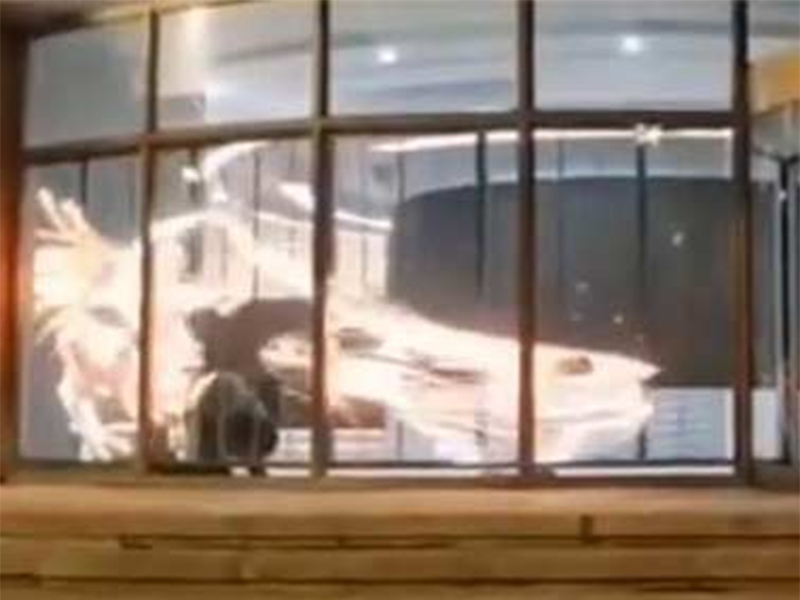 LED透明屏在市場(chǎng)應(yīng)用中的痛點(diǎn)你了解嗎？